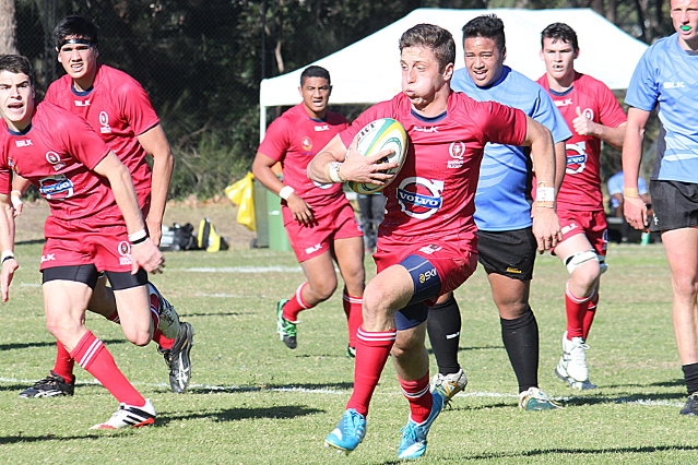 Harry Nucifora - about to set up Horan try